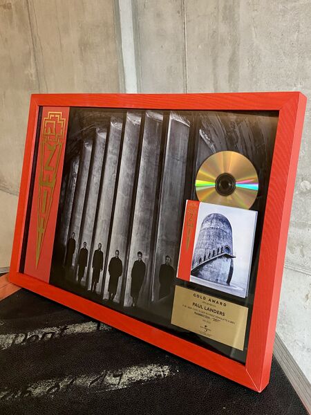 File:PAUL Zeit Schweiz Gold.jpeg