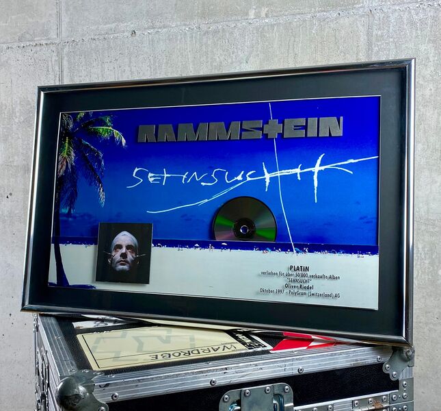 File:OLIVER Sehnsucht Platinum.jpg