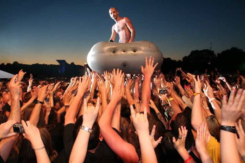 File:boatride-by Arno Ypelaar.jpg