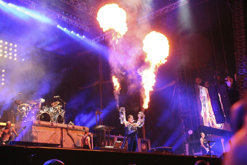 File:FireClaws-by Arno Ypelaar .jpg