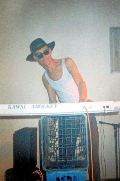 File:flake tanktop outfit.jpg