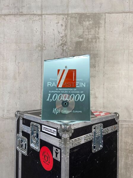 File:Paul Reise Multi-Platinum Europe.jpg