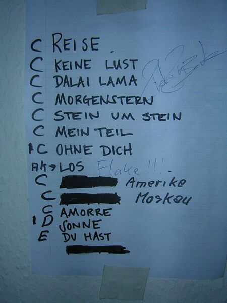 File:11.10.2004setlist.jpg